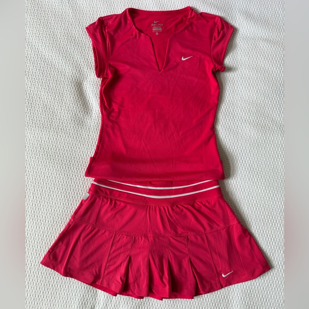 Nike Red Performance Skirt and Top, Size S